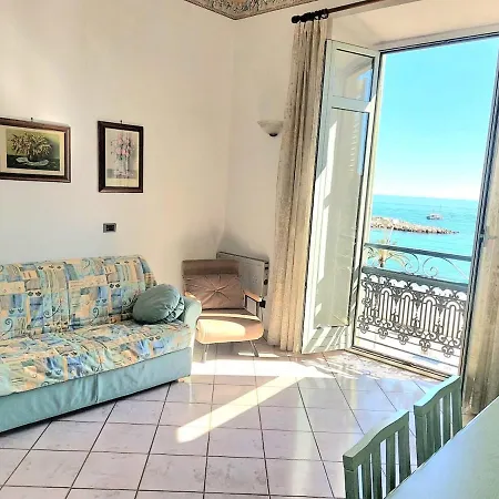 Cozy With Sea View - Sea View And Wi-fi Menton